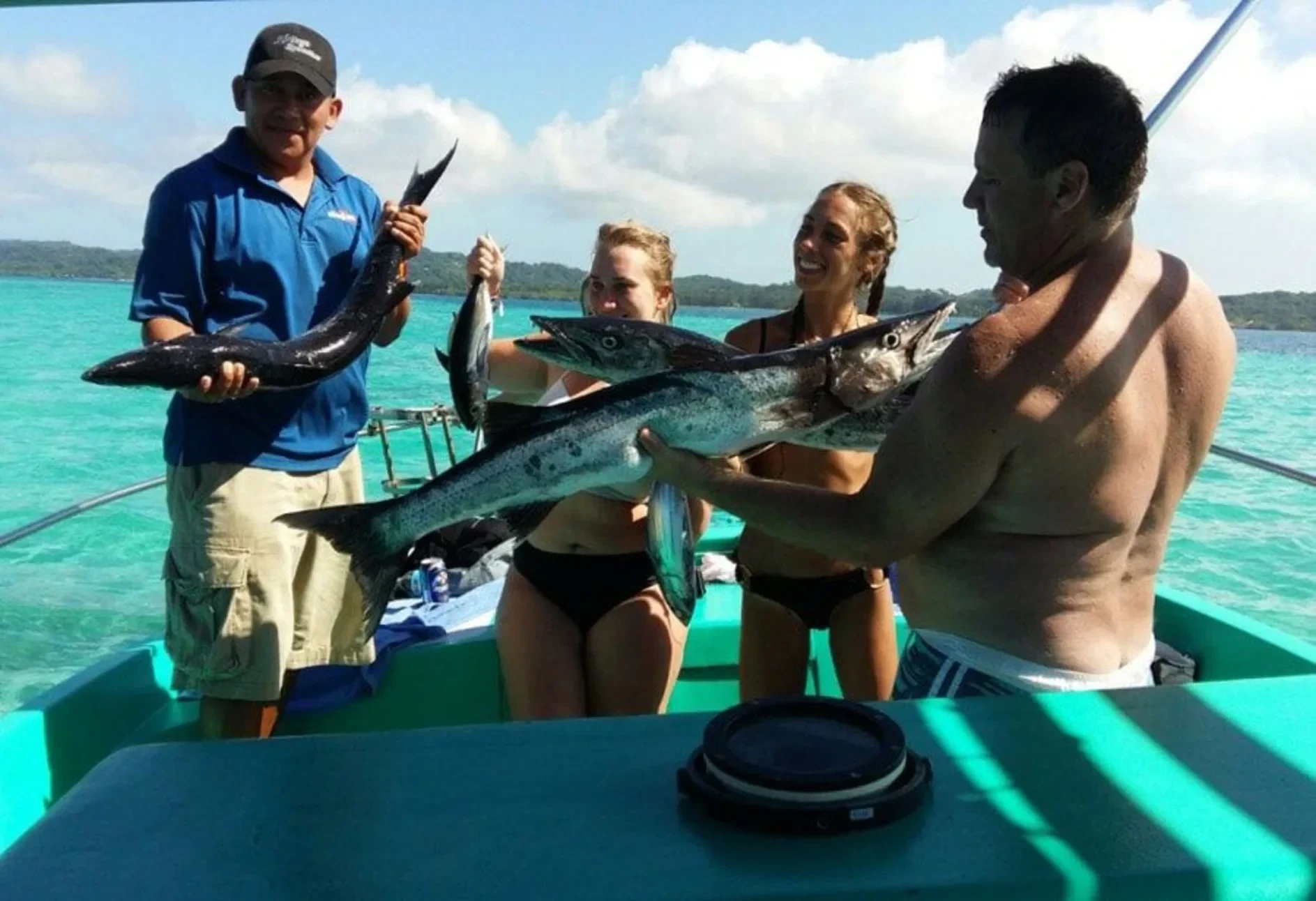 sportfishing_roatan_2_jpg_crdownload_min_f375ed8187